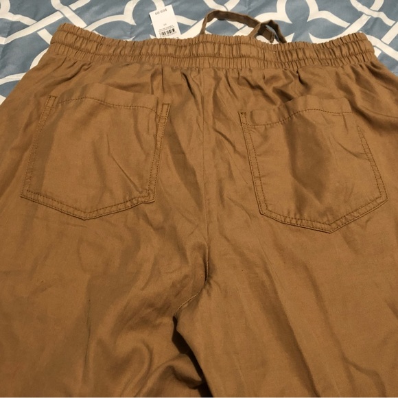WOMENS tan joggers medium nwt - Picture 3 of 8